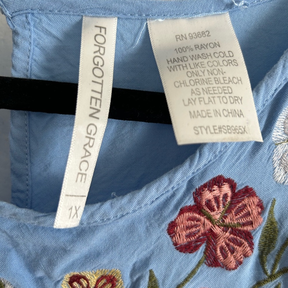 Embroidered Ruffle Blouse - Picture 5 of 5